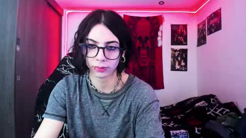 athenauwu online show from September 13, 6:38 am