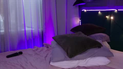 Audrey online show from March 1, 11:50 am