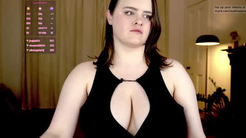 Snapshot of audreyjacq chatting on January 26, 8:56 pm Audrey Jacq online show from January 26, 8:56 pm