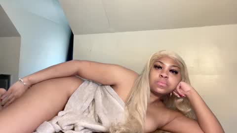 Snapshot of aunyxxx chatting on February 20, 6:57 pm aunyxxx online show from February 20, 6:57 pm