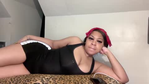Snapshot of aunyxxx chatting on March 7, 4:45 am aunyxxx online show from March 7, 4:45 am