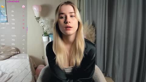 Liana online show from February 17, 1:04 am