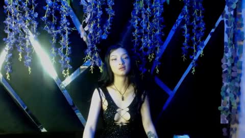 aurora online show from September 13, 5:04 pm