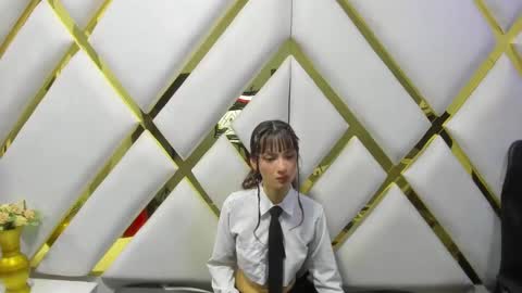 aurora online show from February 15, 12:37 am