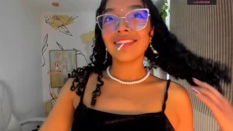 Snapshot of aurora_blis chatting on October 12, 2:20 pm aurora_blis online show from October 12, 2:20 pm