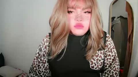 cute online show from September 26, 4:20 am