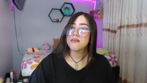 Aurora  online show from February 13, 11:04 pm