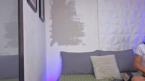 aurora online show from January 7, 7:41 pm