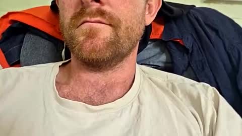 aussie_dadbod9 online show from November 30, 11:56 pm