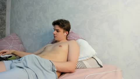 Auston 3 online show from July 10, 8:13 pm