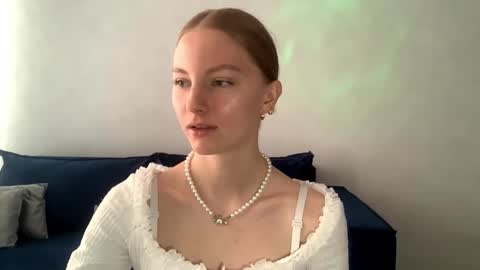 Annie online show from September 11, 7:31 am