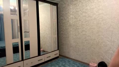 Annie online show from October 9, 3:28 pm