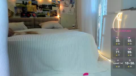 Ava online show from June 25, 5:23 am