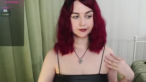 Snapshot of avaedenn chatting on January 29, 2:42 pm Ava online show from January 29, 2:42 pm