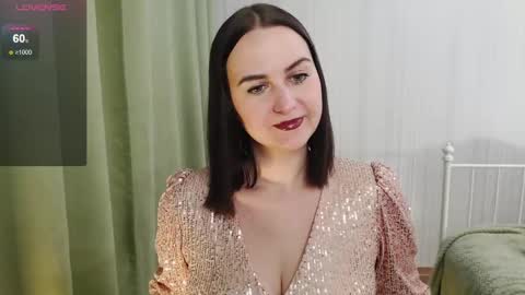 Snapshot of avaedenn chatting on December 19, 2:35 pm Ava online show from December 19, 2:35 pm