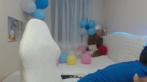 Snapshot of avasaturnian chatting on October 7, 12:45 pm avasaturnian online show from October 7, 12:45 pm