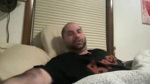 averagejoe345977 online show from March 15, 9:13 am