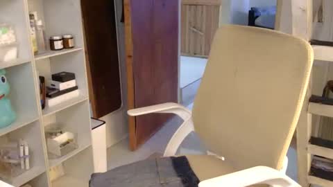 Rhian online show from December 21, 4:19 am