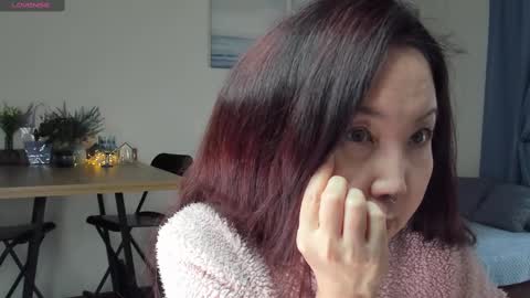Snapshot of avroraromance chatting on March 12, 12:15 pm Avrora online show from March 12, 12:15 pm
