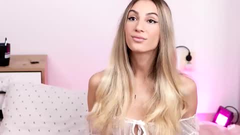 awalynch online show from October 24, 3:07 am