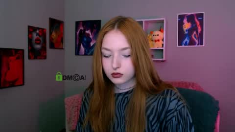 awesomeemma_ online show from May 16, 9:39 am