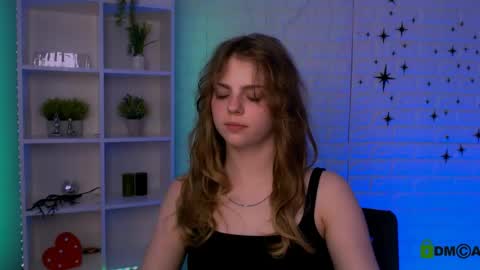 awesomeemma_ online show from May 21, 7:42 pm