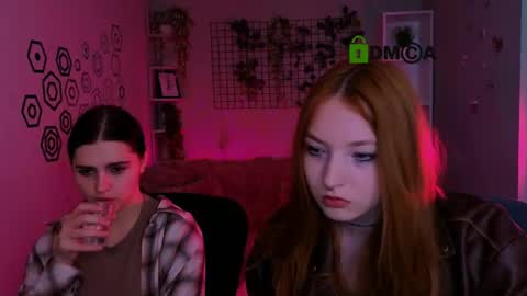 awesomeemma_ online show from May 11, 11:06 am
