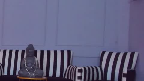 Ella online show from February 17, 5:14 am