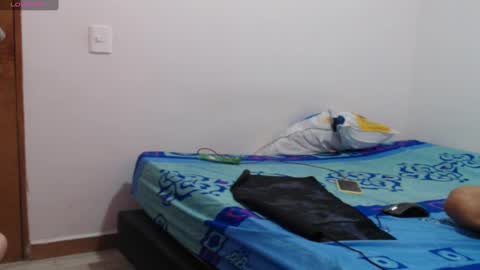 Axel online show from March 9, 6:11 pm