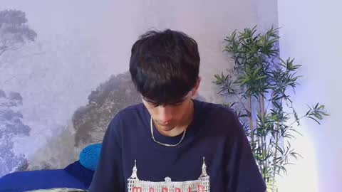 axel_draven online show from December 17, 11:50 am