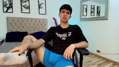 Snapshot of axel_draven chatting on October 11, 11:37 am axel_draven online show from October 11, 11:37 am