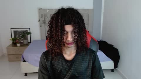 Axel online show from February 2, 12:19 am