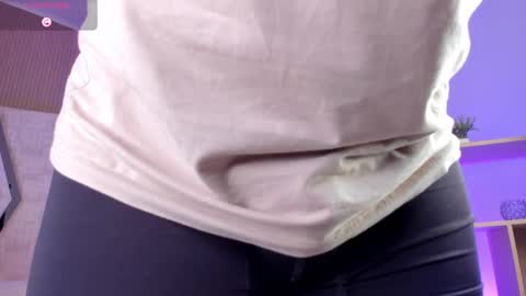 axel_grey_ online show from April 18, 1:13 pm