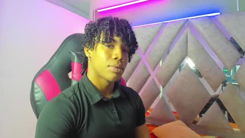 AXEL SILVA online show from November 29, 1:30 pm