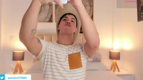 axel slim online show from February 3, 6:11 am