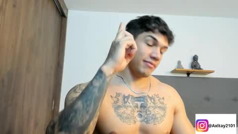 INDEPENDENT MODEL  online show from February 26, 12:14 am