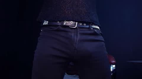 AxelColton online show from November 7, 11:45 am