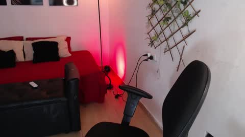 axell online show from September 20, 4:37 am