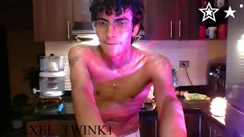 Axel  online show from March 4, 1:13 am