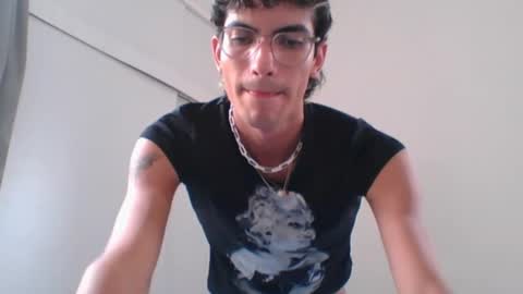 Axel  online show from February 15, 8:33 pm