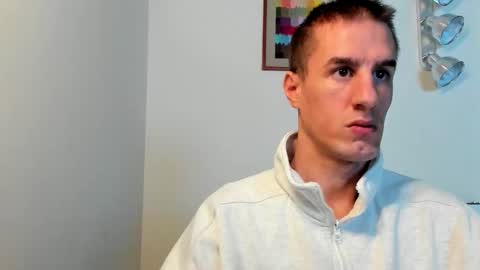 Axl online show from December 4, 1:49 am