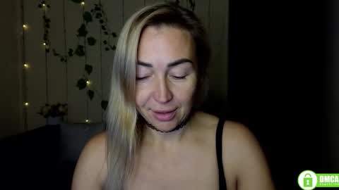 Jully online show from October 19, 5:28 pm