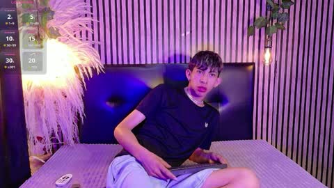 Ayano Aishi online show from April 1, 1:01 pm