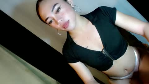 ayesha_x online show from October 15, 4:08 pm