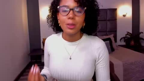 Snapshot of ayleen_dunkann chatting on March 3, 5:52 pm Ayleen online show from March 3, 5:52 pm