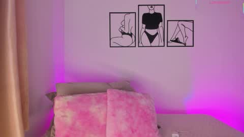 Aylin  online show from December 19, 10:33 am