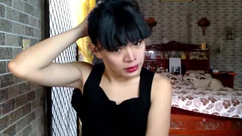 aymkyline online show from November 30, 1:23 am