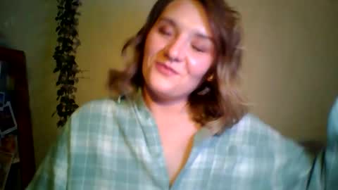 Snapshot of ayrix chatting on October 18, 8:13 pm ayrix online show from October 18, 8:13 pm