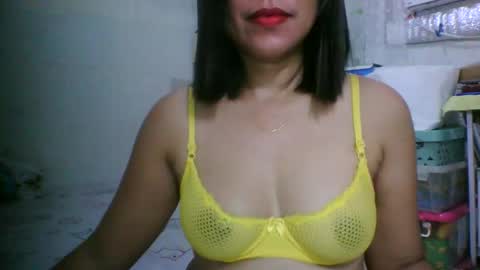 azelliya2018 online show from December 21, 10:32 am