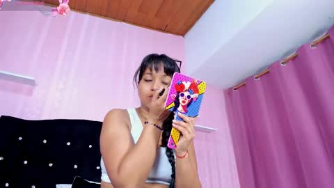 Snapshot of azul_moonn chatting on October 6, 4:19 am azul_moonn online show from October 6, 4:19 am